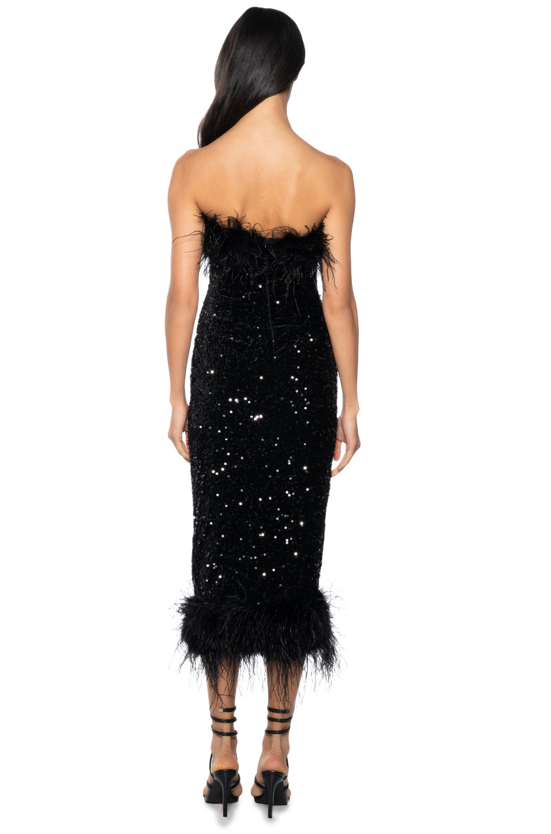 PEARLESCENT BODY SEQUIN MIDI DRESS AKIRA PEARLESCENT BODY SEQUIN MIDI DRESS AKIRA