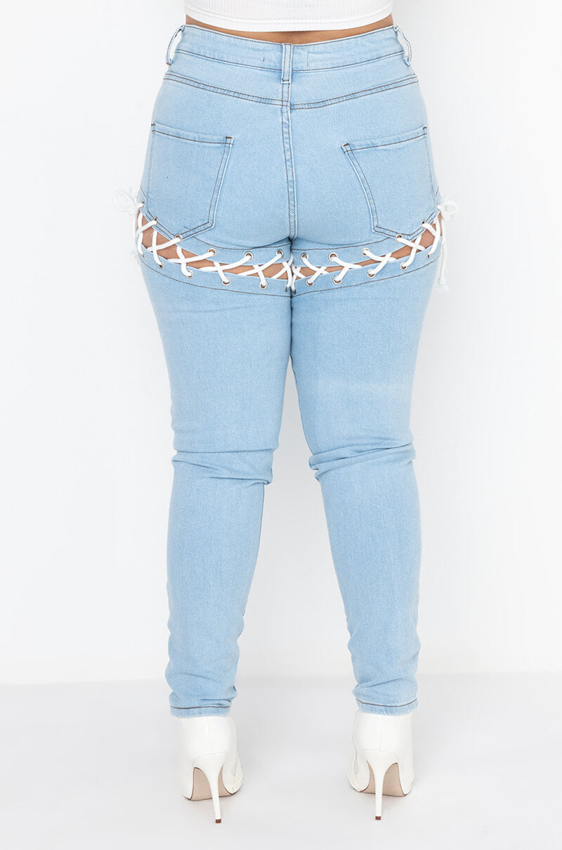 Back View Peek-a-booty Skinny Jeans 5