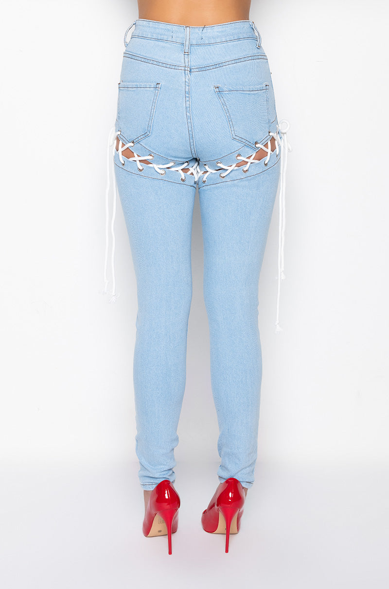 Back View Peek-a-booty Skinny Jeans 4