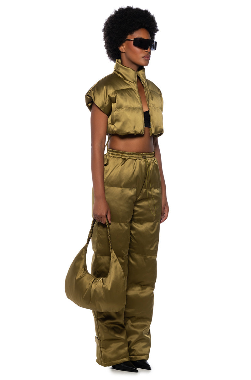Side View Peri Peri Wide Leg Puffer Pant In Olive