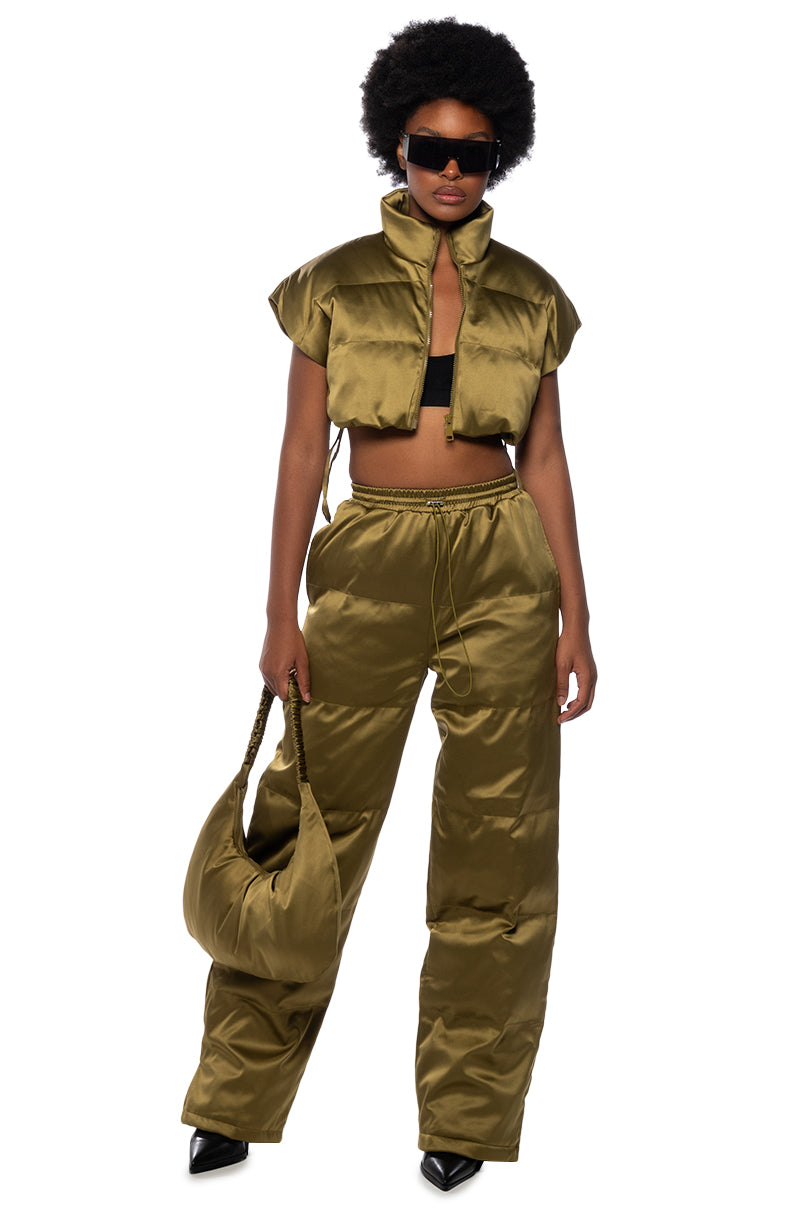 Back View Peri Peri Wide Leg Puffer Pant In Olive