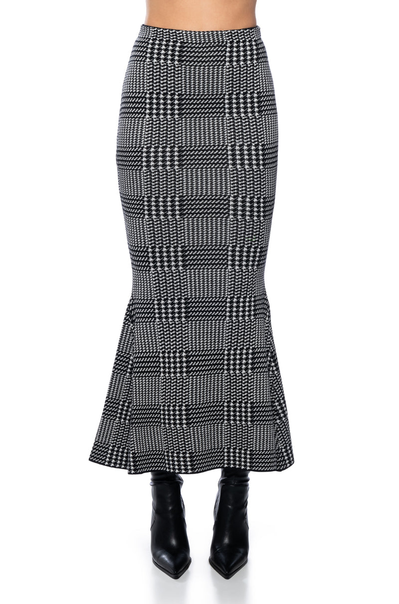 Back View Plaid About You Knit Mermaid Maxi Skirt