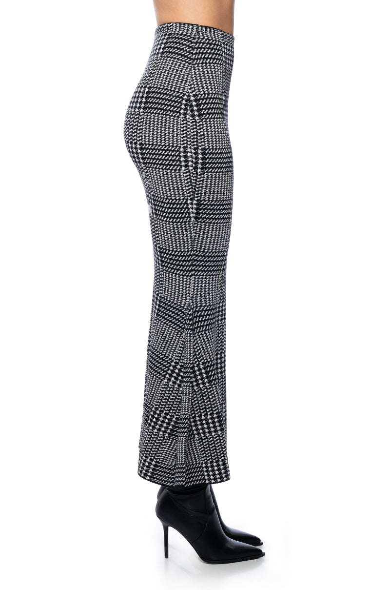 Detail View Plaid About You Knit Mermaid Maxi Skirt