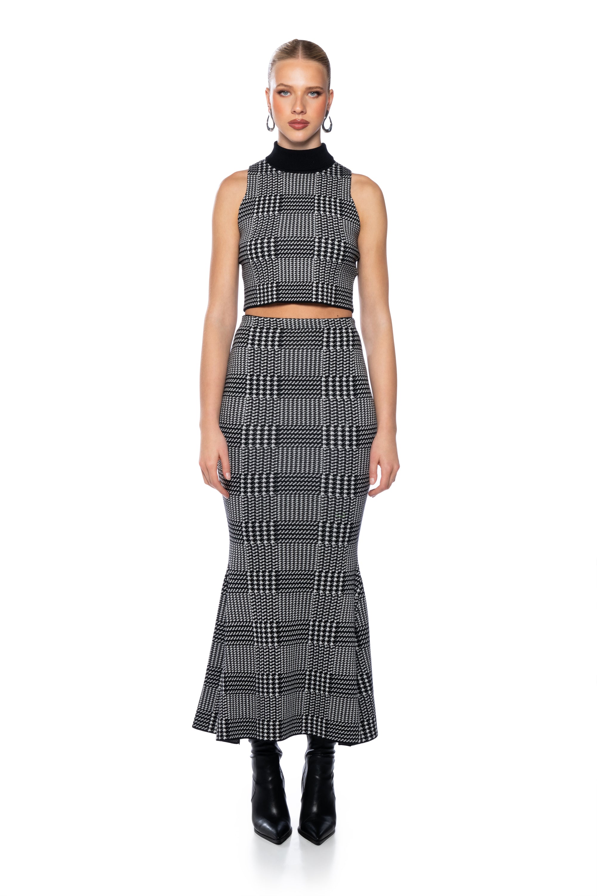 Extra View Plaid About You Knit Mermaid Maxi Skirt