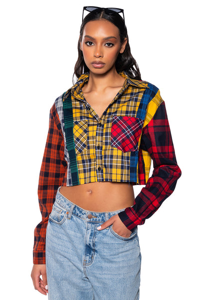 PLAID OBSESSION CROPPED BUTTON DOWN – AKIRA