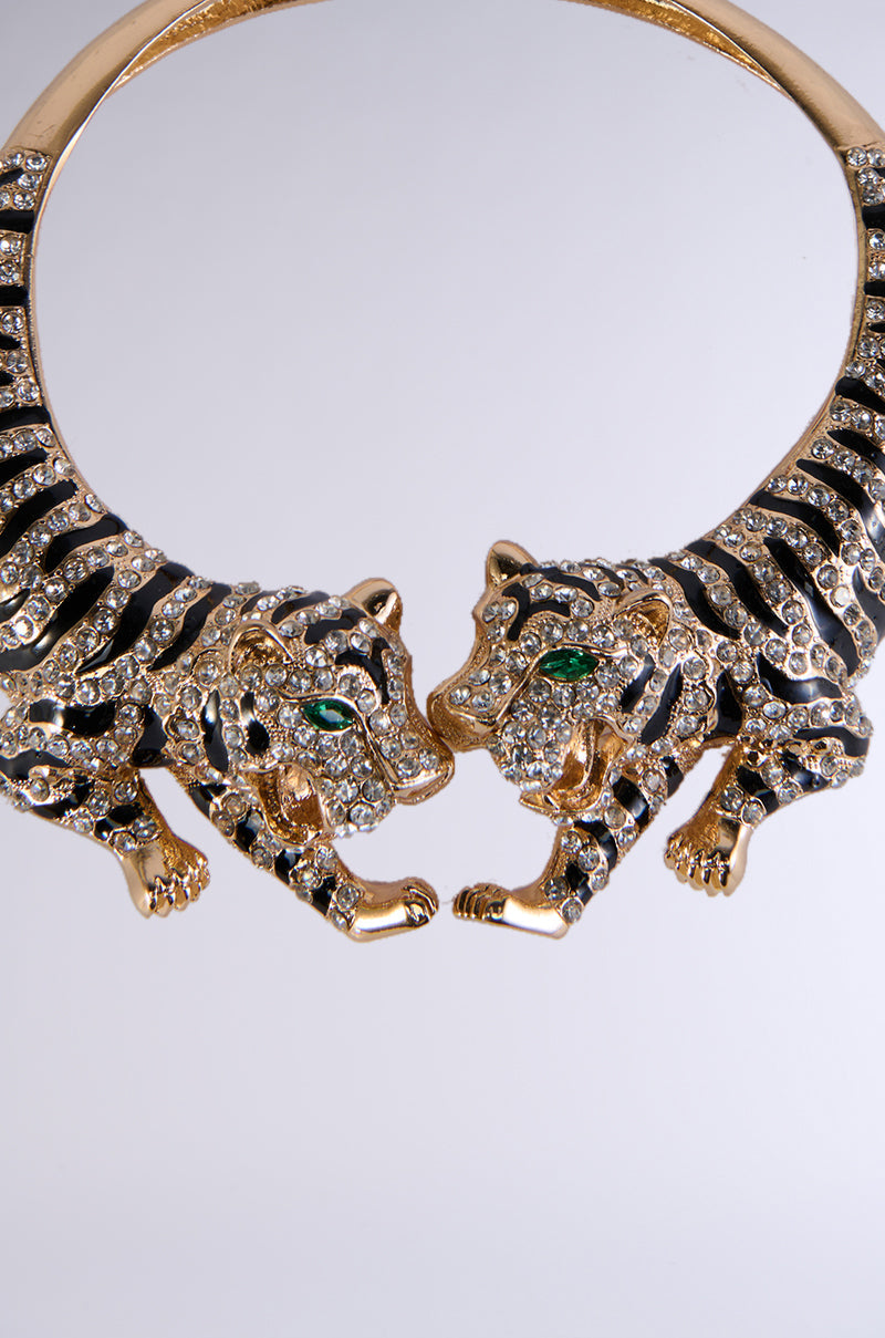 Back View Pounce On You Necklace 3