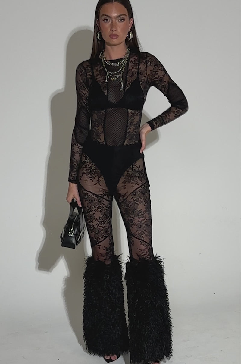 FEELING GOOD LACE LEGGING WITH FUR TRIM – AKIRA