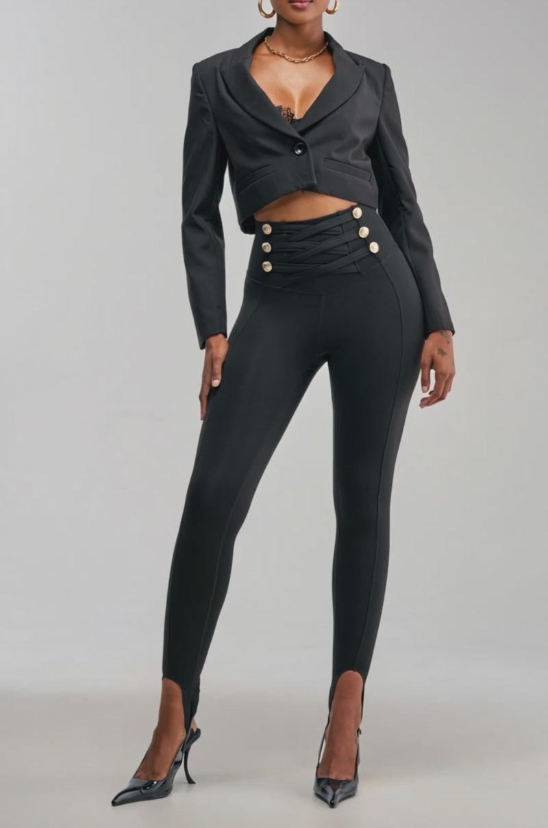 Video of a woman modeling the COME AND BUY IT STIRRUP LEGGING.