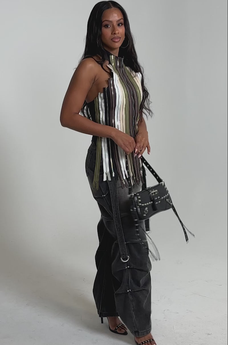 ZIPPED THROUGH SLEEVELESS TOP – AKIRA
