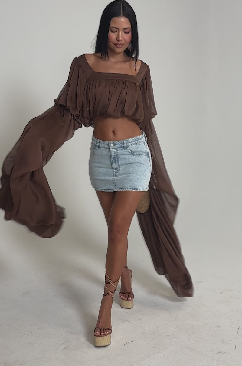 SLOUCHY SQUARE NECK LONG SLEEVE BLOUSE TOP IN BROWN – AKIRA