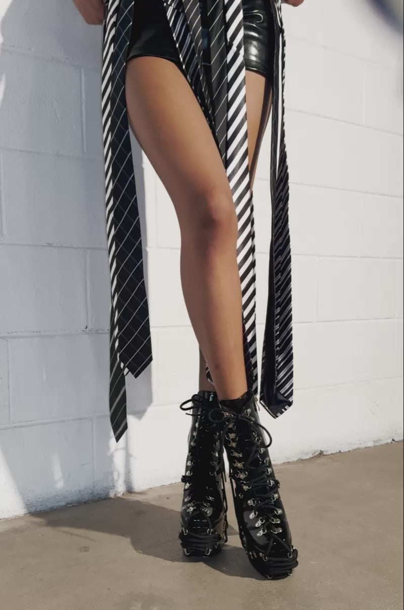 アオザイ　ポアン AZALEA WANG XENON BLACK CHUNKY BOOTIE – AKIRA