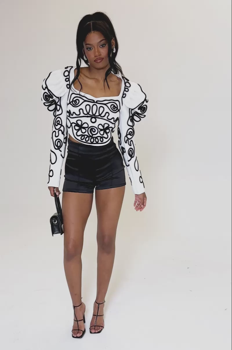 公式サイト - ハイブランドの新作が続々登場 CROPPED SLEEVE LONG PUFF FRIEDA BLOUSE AKIRA – トップス