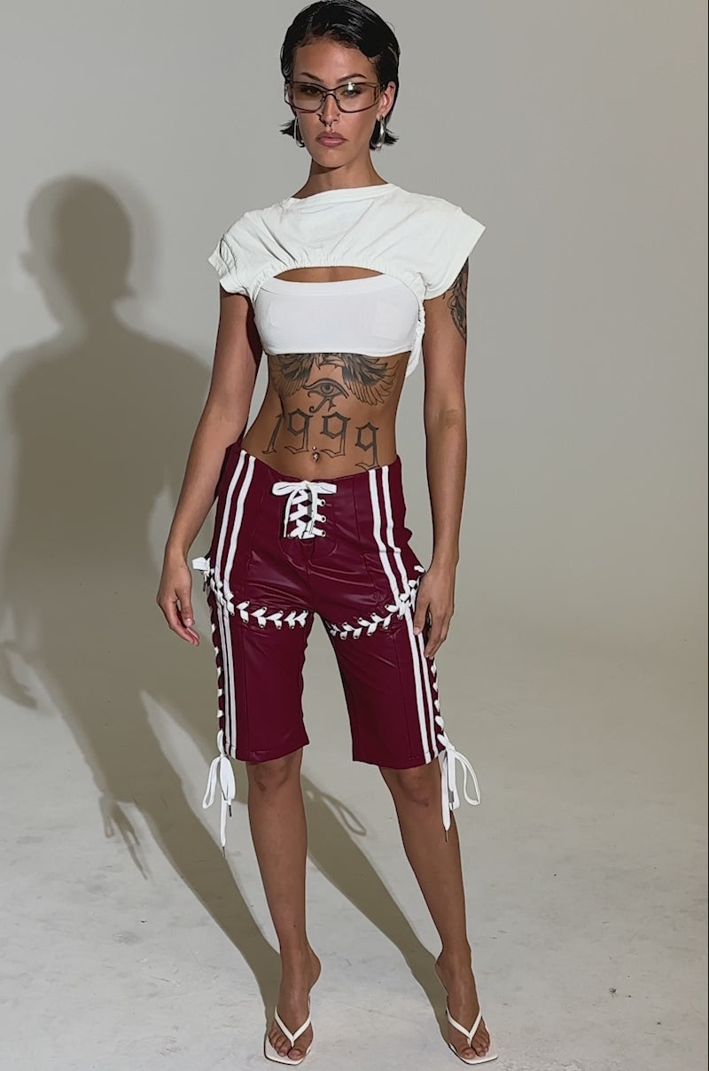 TIME OUT PU BERMUDA SHORT – AKIRA