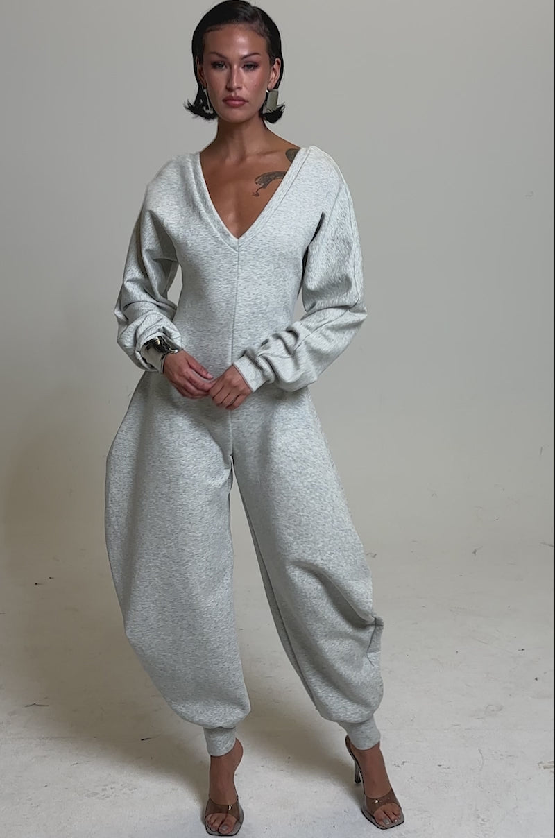 COMFY COZY SWEATSHIRT JUMPSUIT – AKIRA