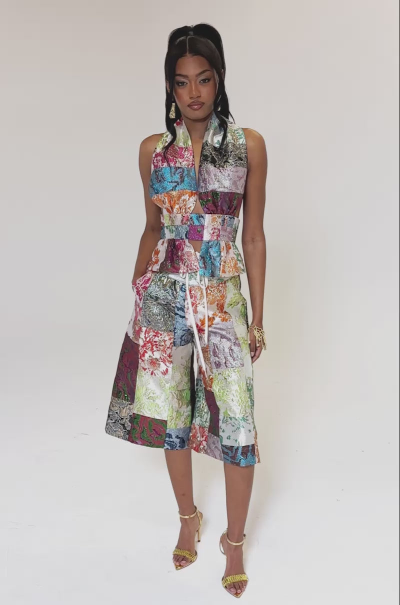 トロピカル　TODAYFUL MIXED FEELINGS BROCADE HALTER BLOUSE – AKIRA