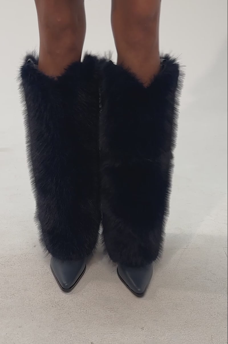 Video of a woman modeling the AZALEA WANG FRIATA NAVY FUR WESTERN BLOCK BOOT.