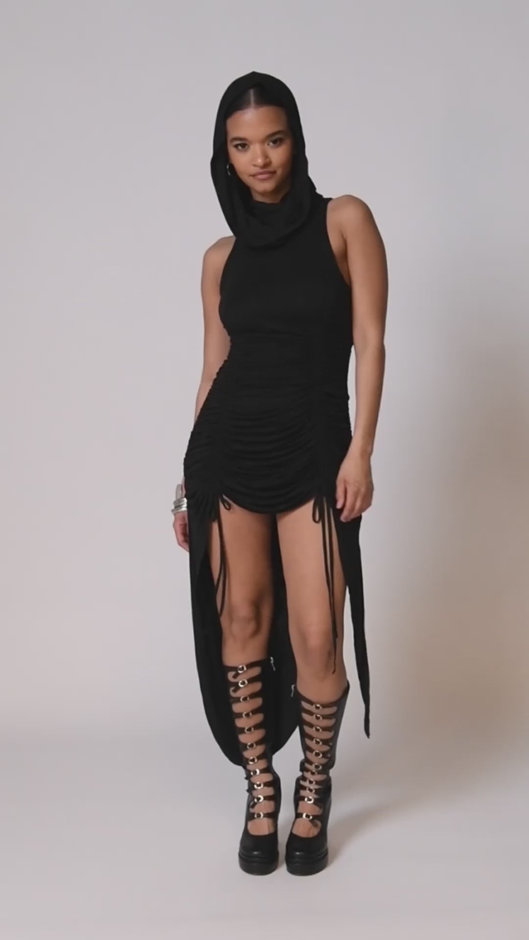 DANA BREATHABLE KNIT MIDI DRESS – AKIRA