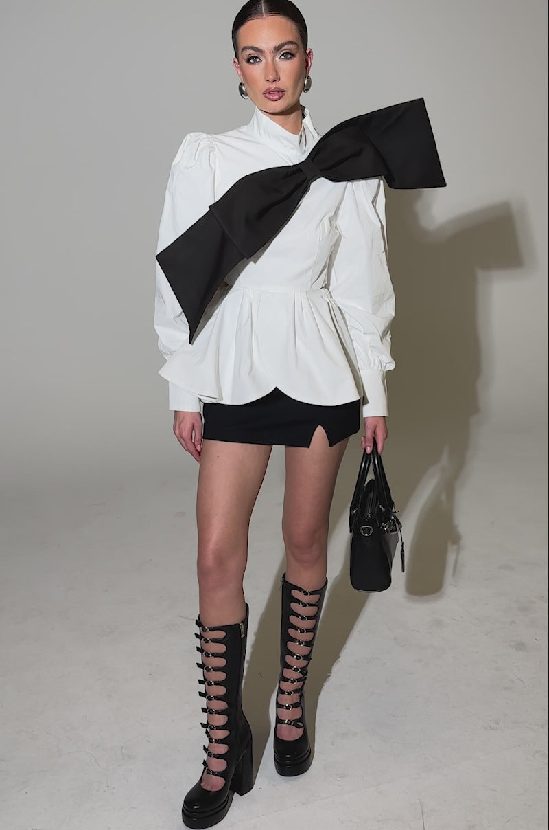 SO CHIC BOW BLOUSE – AKIRA