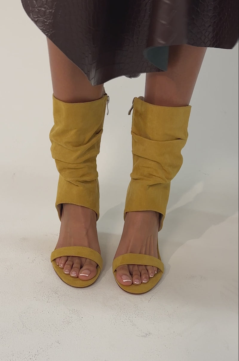 AZALEA WANG KYVELISA MUSTARD WEDGE OPEN TOE BOOTIE – AKIRA