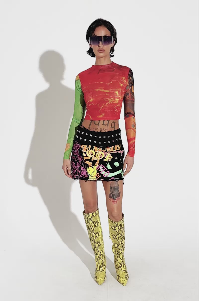 ★ララ★ IN BLOOM FAUX LEATHER SHORT SLEEVE TOP – AKIRA