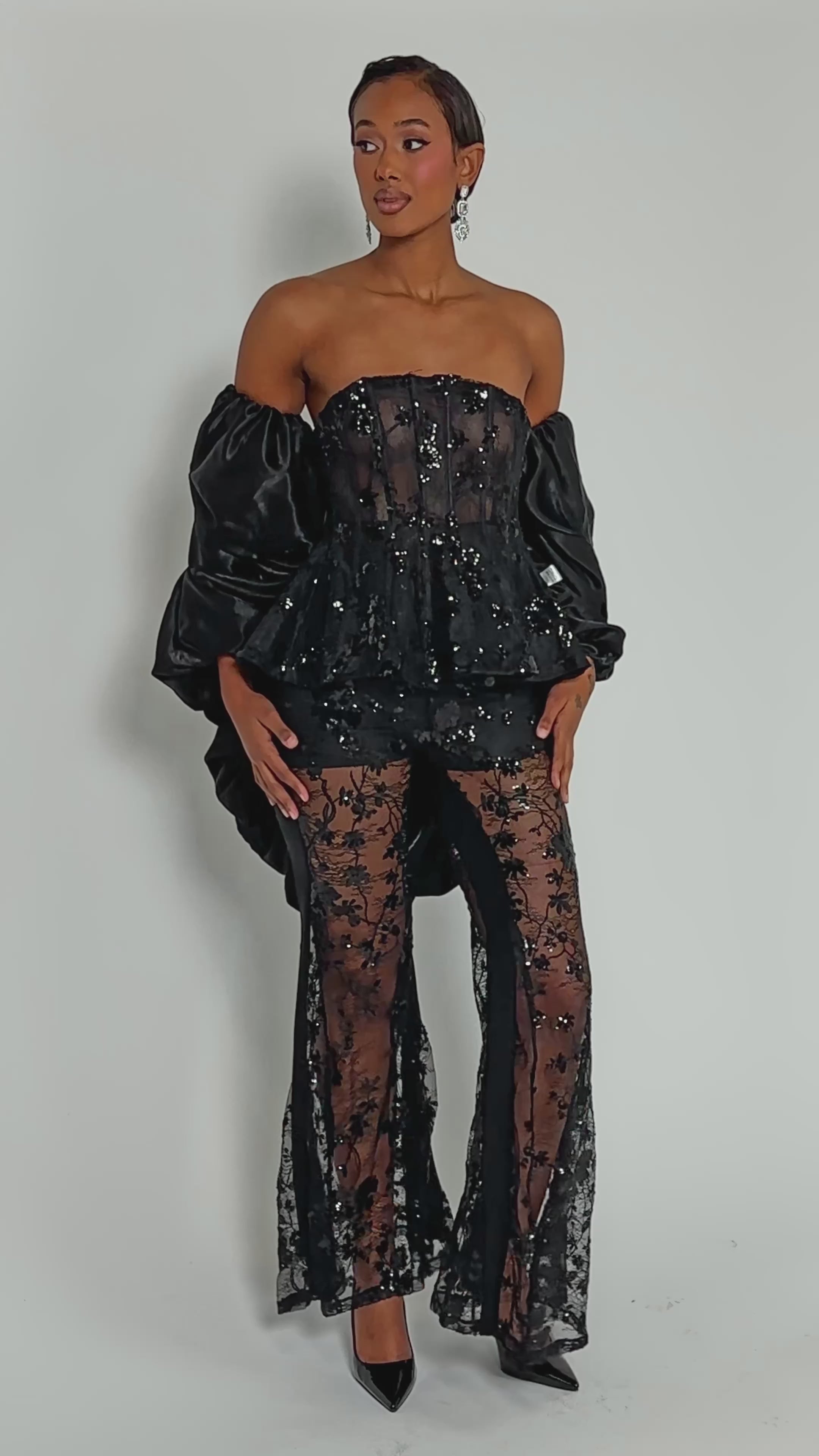 UP NEXT LACE CORSET TOP – AKIRA