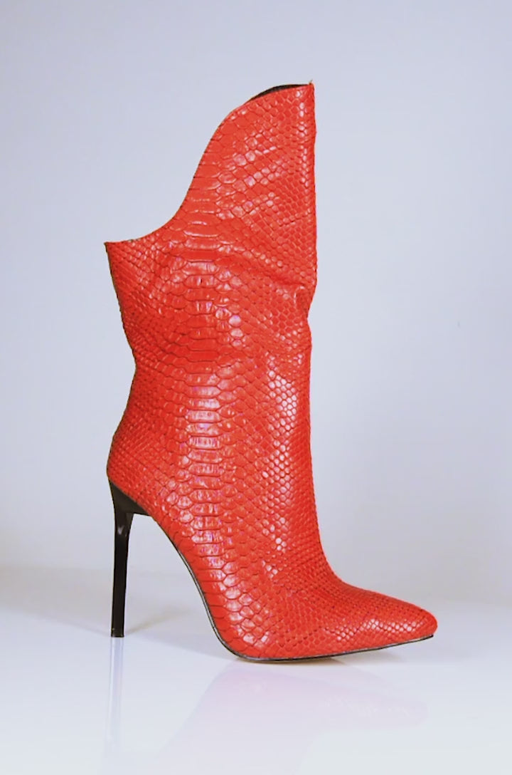 SCROLL-RED