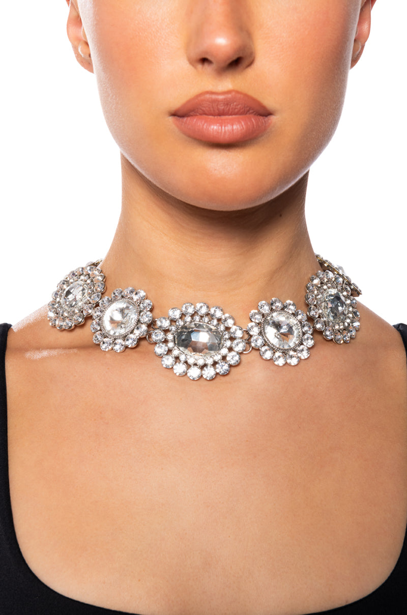 Front View Princess Treatment Necklace In Silver 0