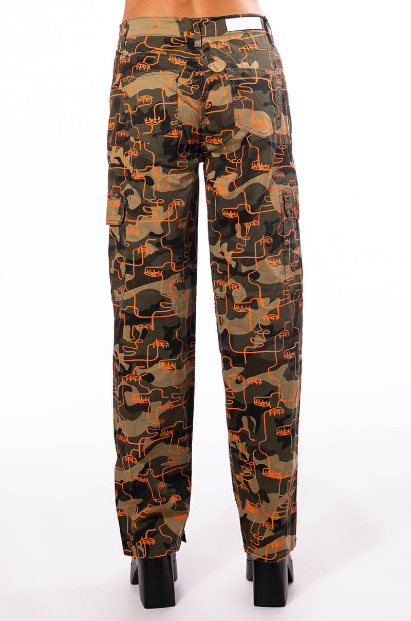 Full View Printed Camo Cargo Pant