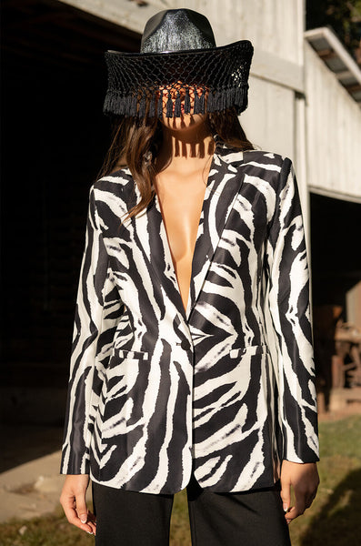 OVERSIZED ZEBRA BLAZER – AKIRA