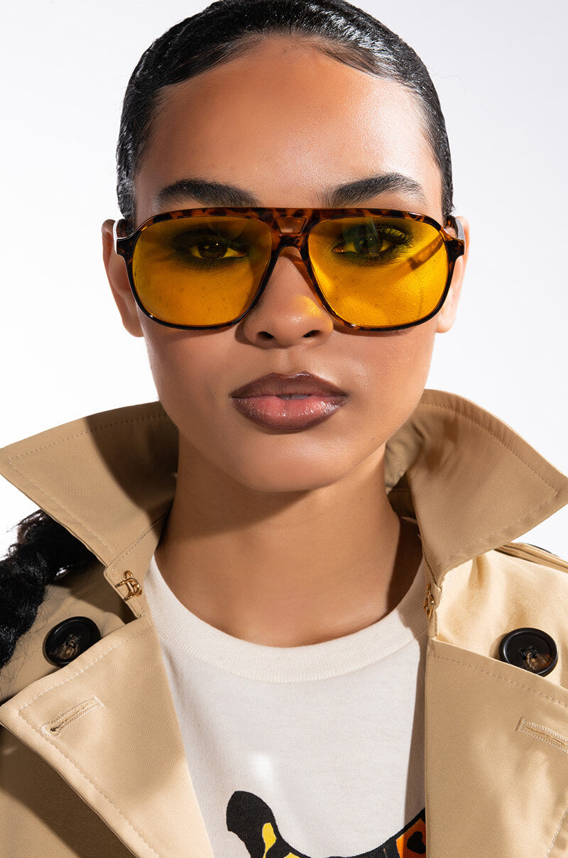 PULL UP TORTOISE SUNNIES view 0