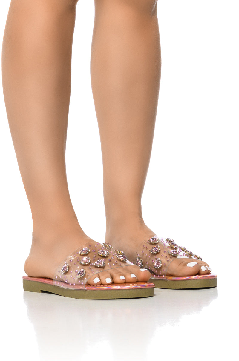 Front View Queen Of Hearts Pink Holographic Embellished Flat Slide