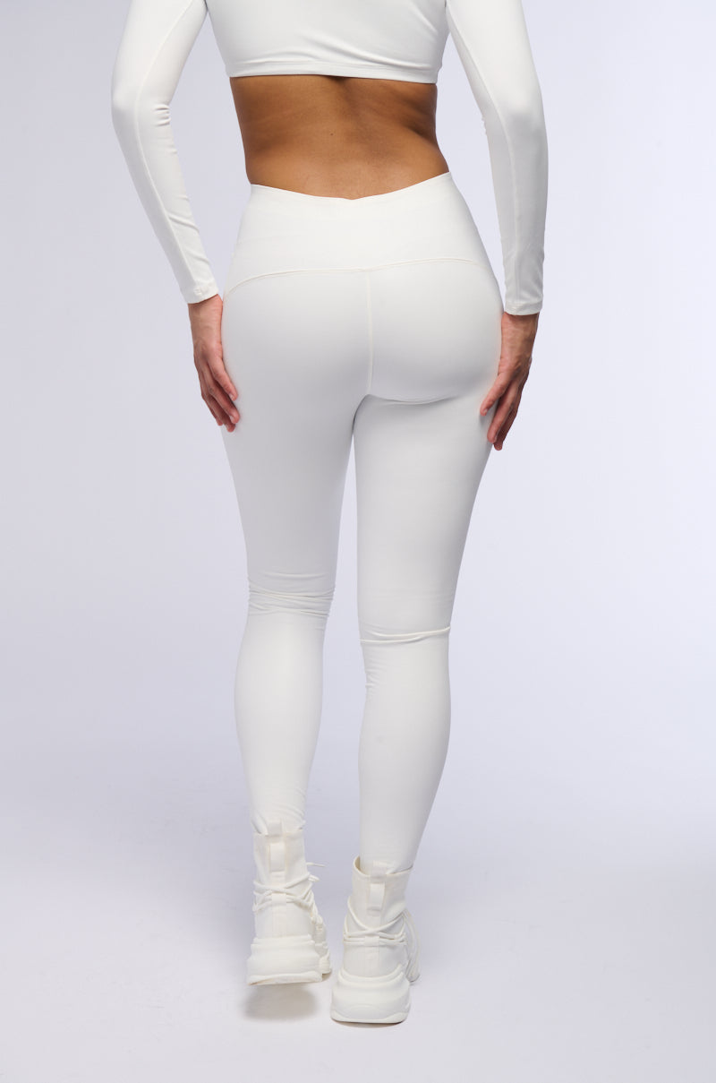 Detail View Rio Faux Leather High Rise Legging In White