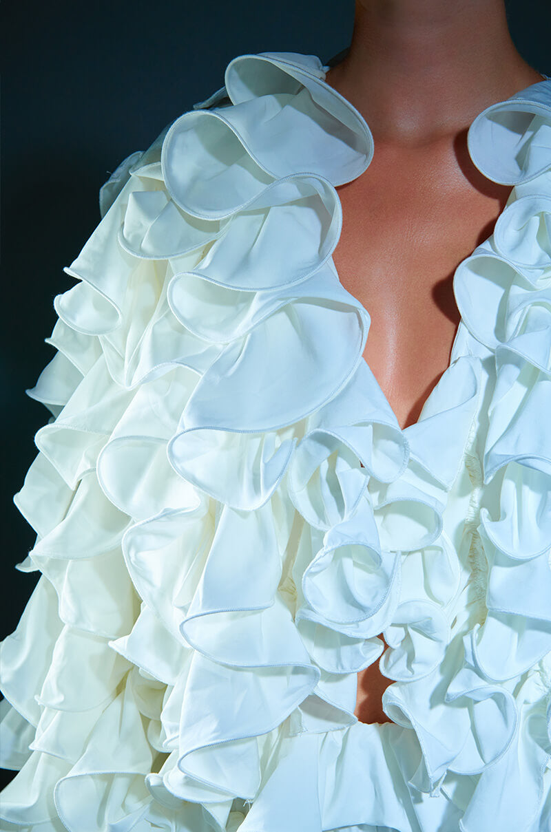 White Ruffle Jacket RIPLEY WIDE RUFFLE JACKET – AKIRA