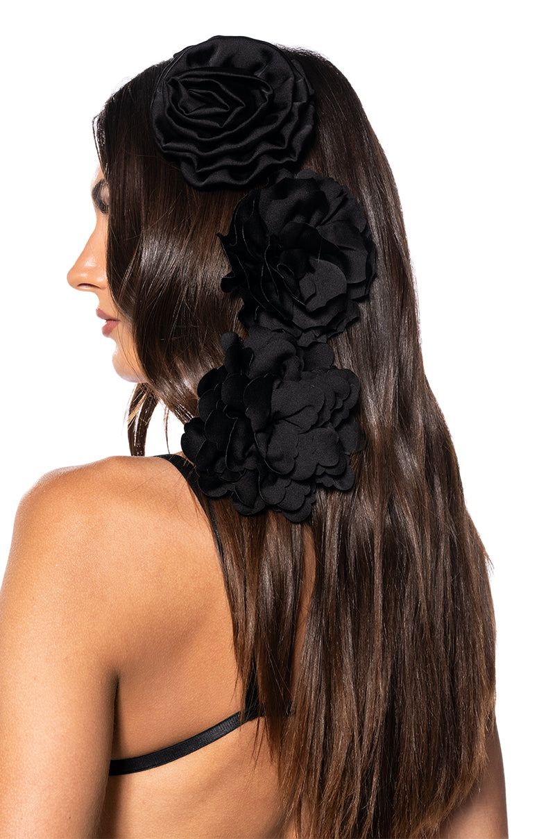 Front View Romance Me Floral Hair Clips Set