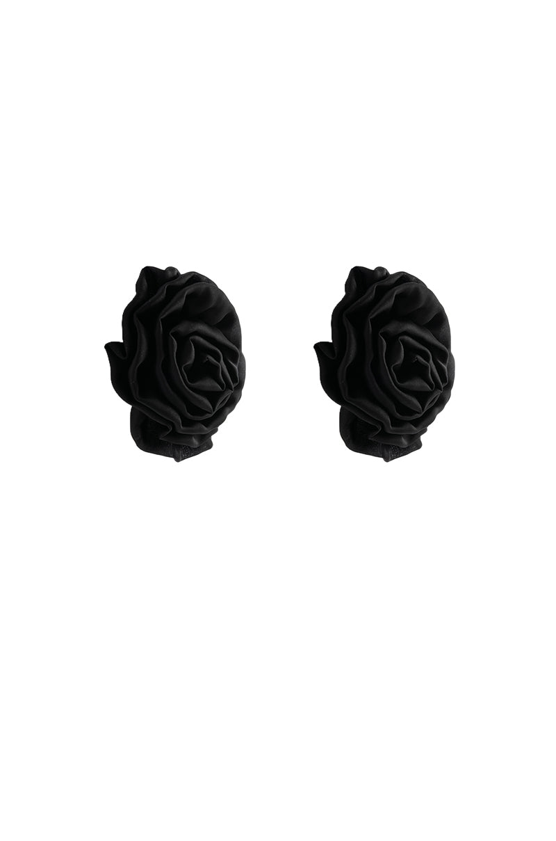 Detail View Romance Me Floral Hair Clips Set