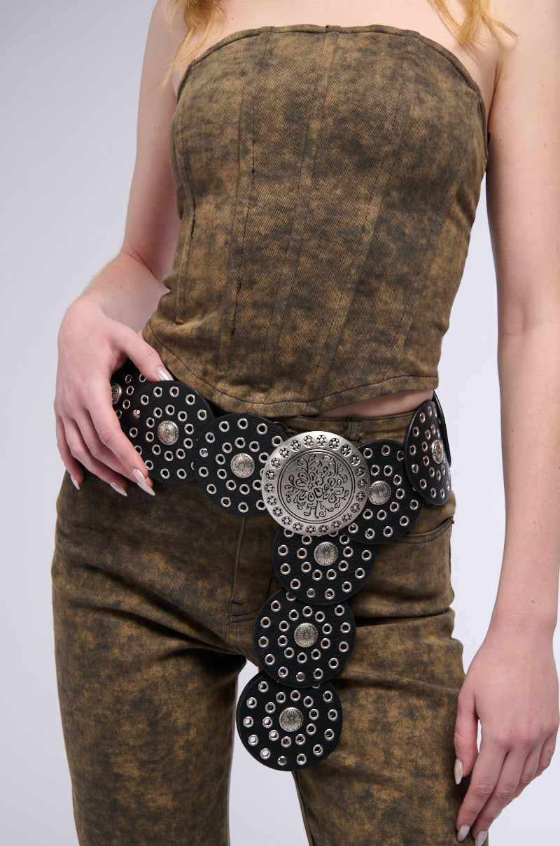 RUNNING IN CIRCLES BELT view 0
