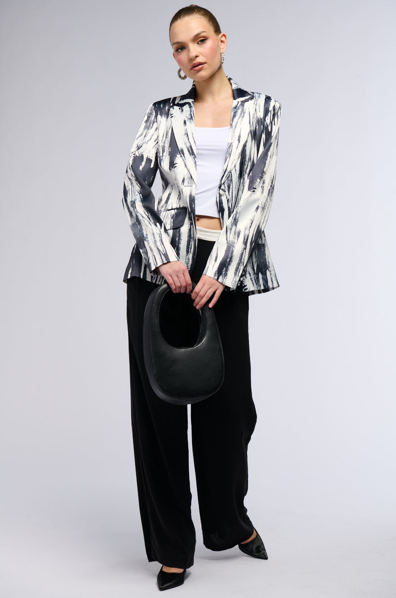 Extra View Satin Scribble Print Blazer 8