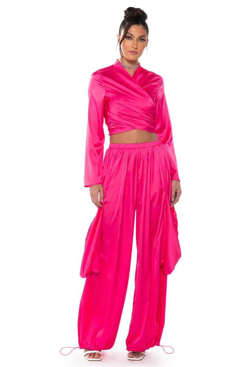 Detail View Saucy Baggy Cargo Pants