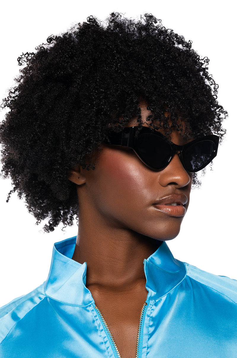 Front View Sedona Vibe Sunglasses In Black