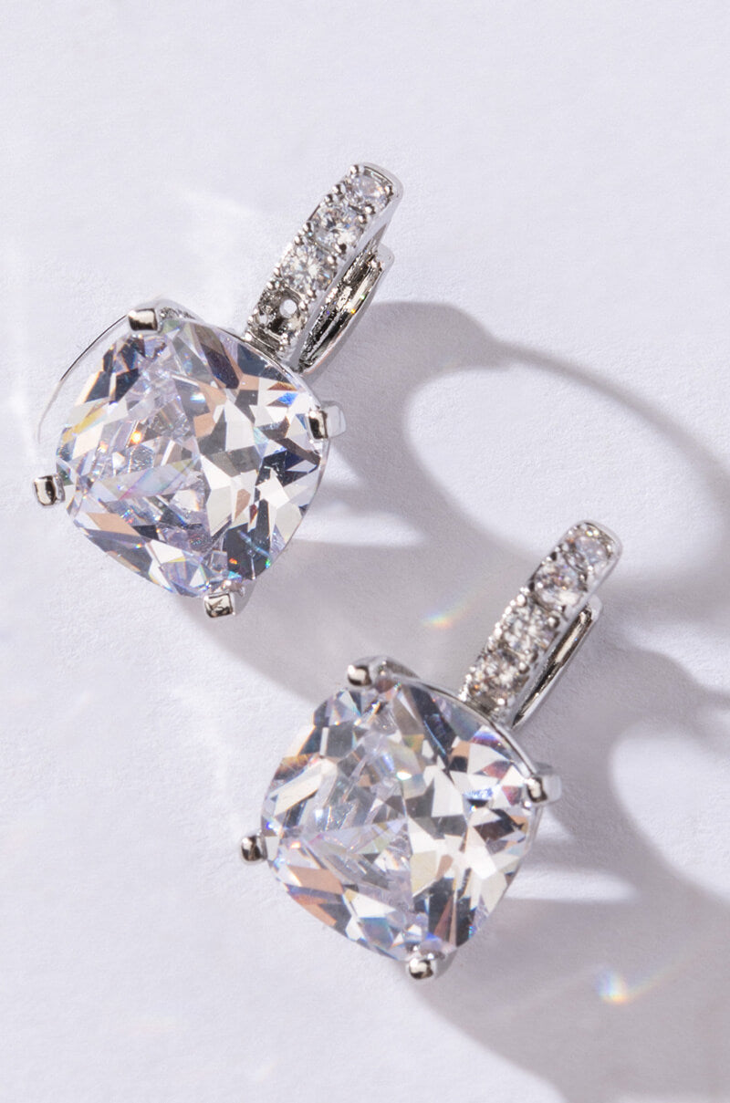 Side View Simple Tings Rhinestone Earrings