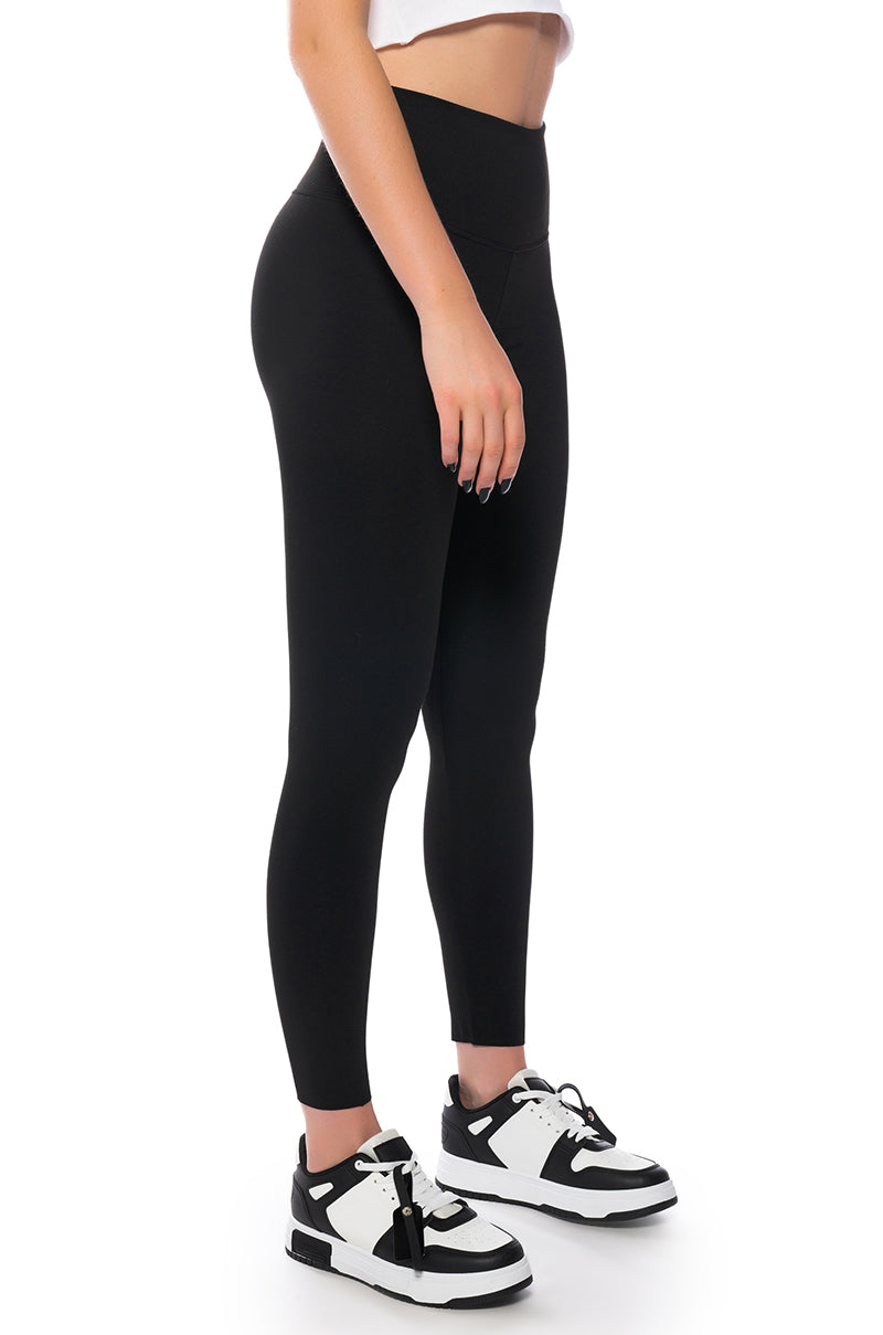 Front View Snatched High Rise Softest Strechiest Leggings
