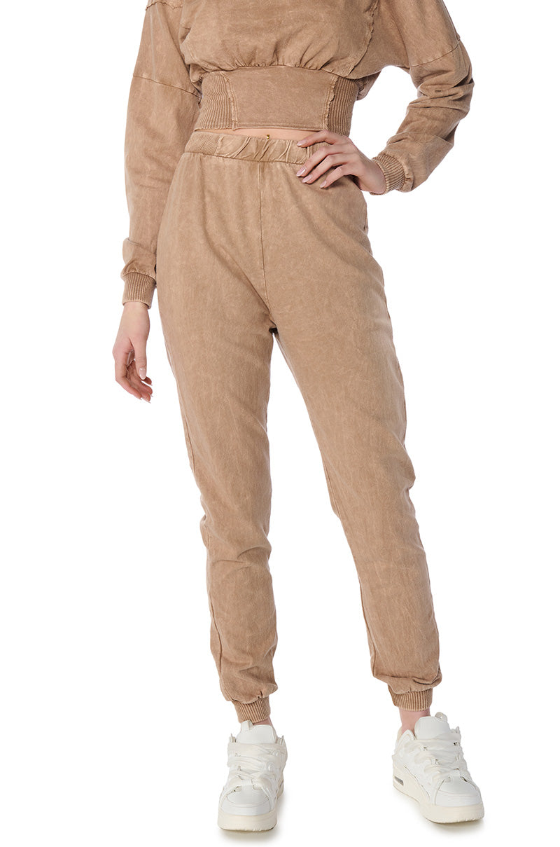 Front View So Low Key Jogger