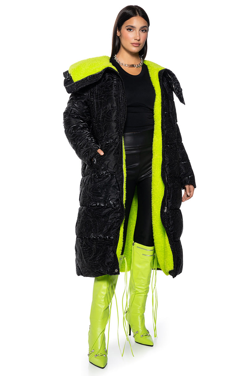 STAND OUT LONG PUFFER WITH SHERPA LINING view 0