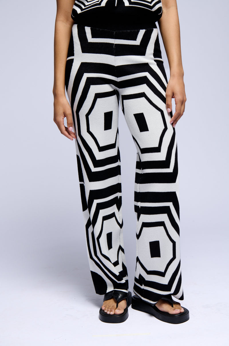 STOP AND STARE GEOMETRIC PRINT KNIT PANT view 0