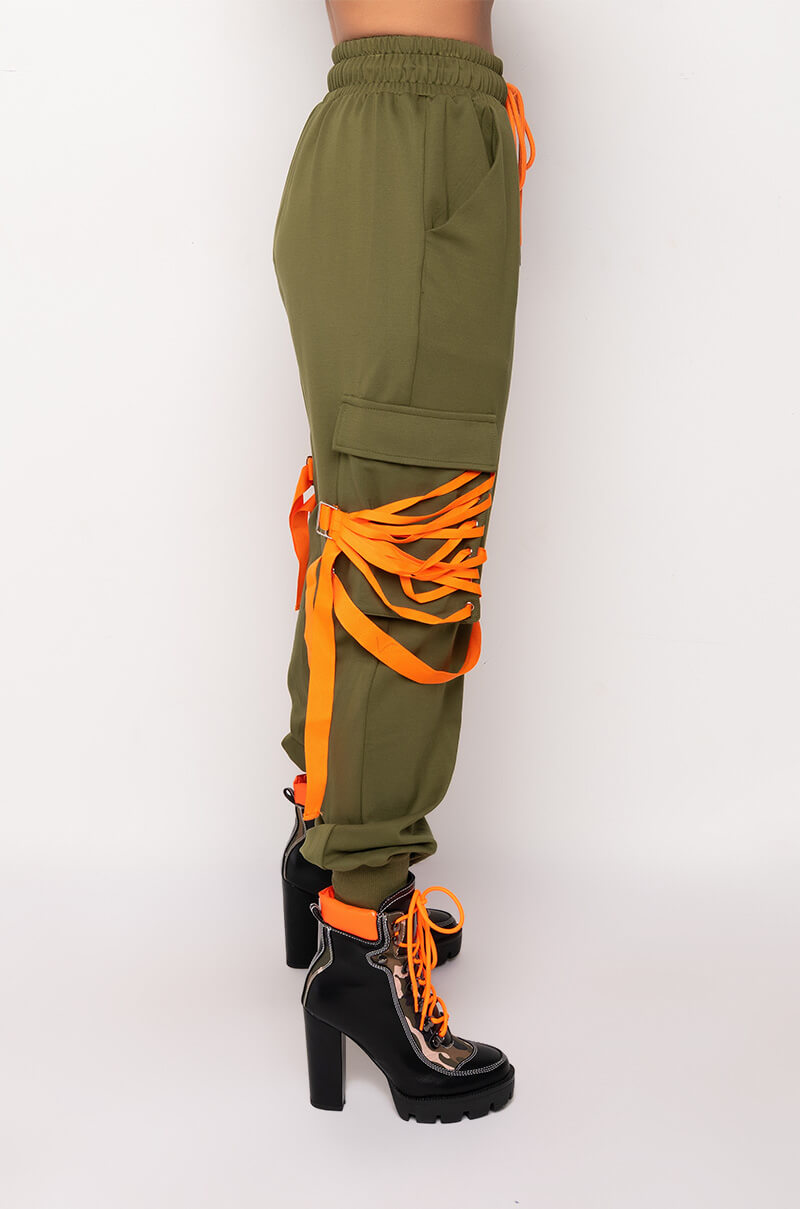 Detail View Strap Strap Colorblock Jogger view 4