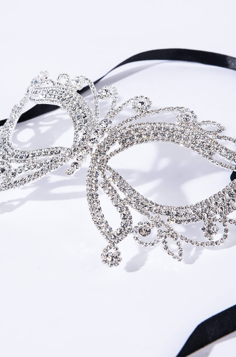 Detail View Stunning Rhinestone Mask