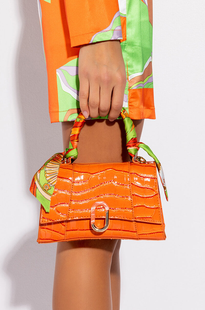 SUNDREAM BATWING ORANGE SCARF PURSE view 0
