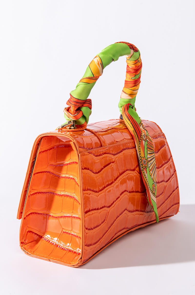 Detail View Sundream Batwing Orange Scarf Purse