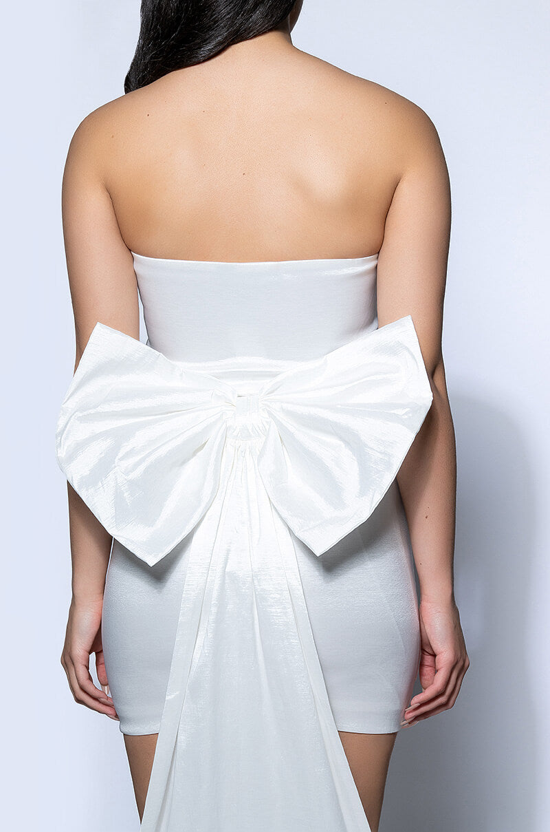 Strapless Bow Mini Dress White CK7282_CR63_02.jpg?v=1699277946 Strapless Bow Mini Dress White CK7282_CR63_02.jpg?v=1699277946