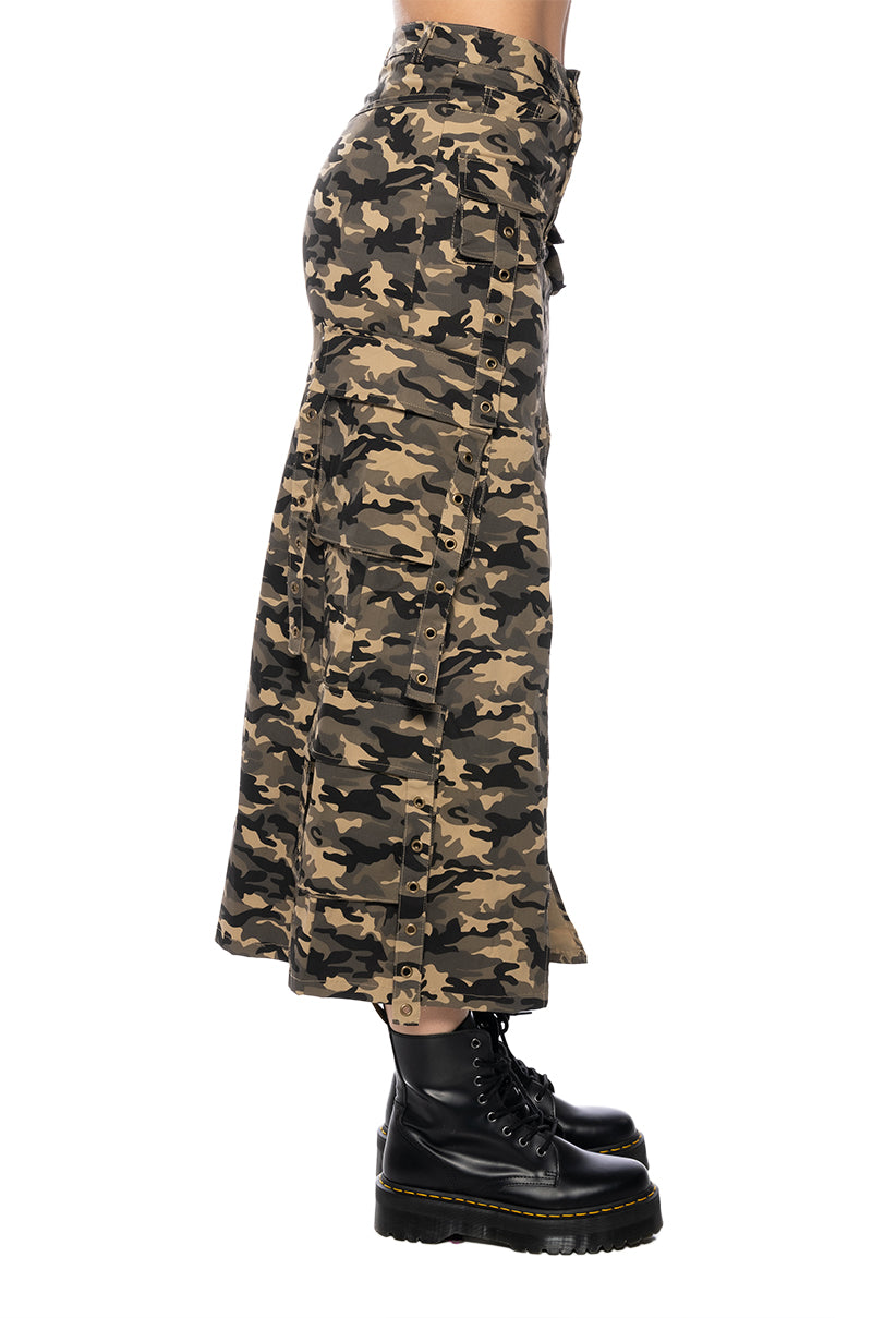 Detail View Taylor Camo Cargo Maxi Skirt